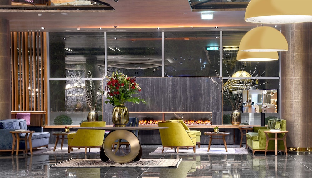 Maestral Resort & Casino 27/50