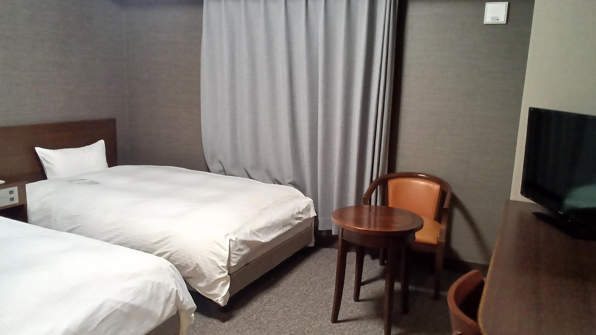 Room, Twin Beds, Night View, Smoking