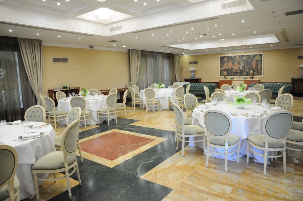 LH Hotel Domus Caesari 33/42