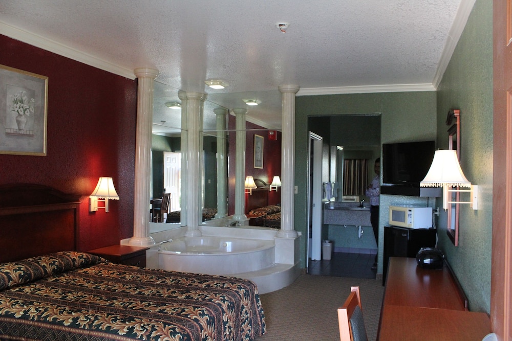 Budget Inn 39/39
