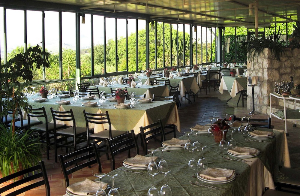 Hotel Baglio Santacroce 44/61