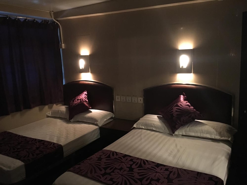 Uk Deluxe Hostel 16/39
