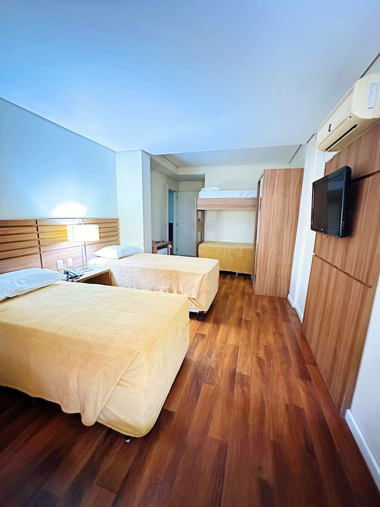Umbu Hotel 15/50