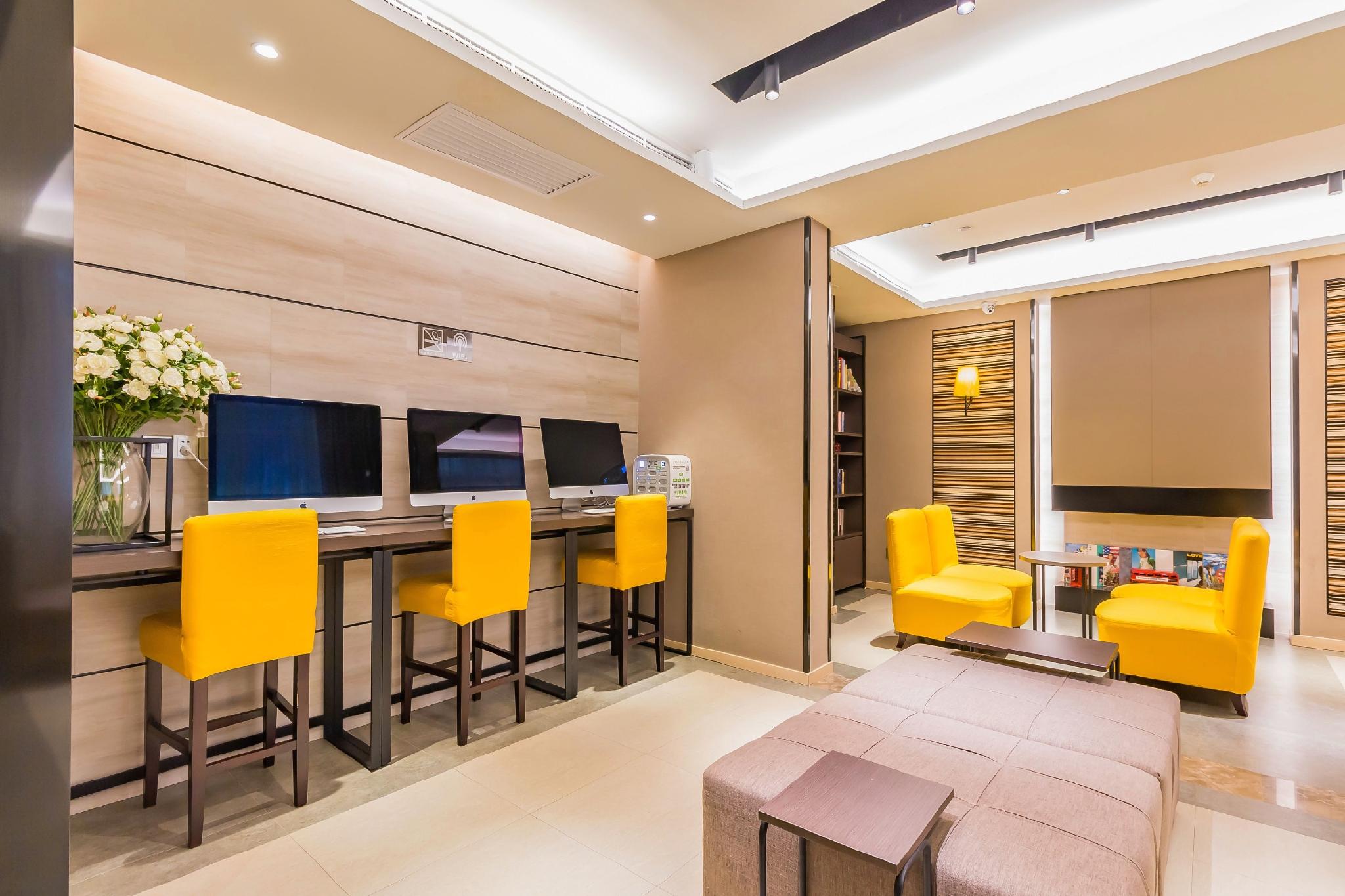Homeinn Plus (Beijing Zhongguancun Wudaokou) 34/42