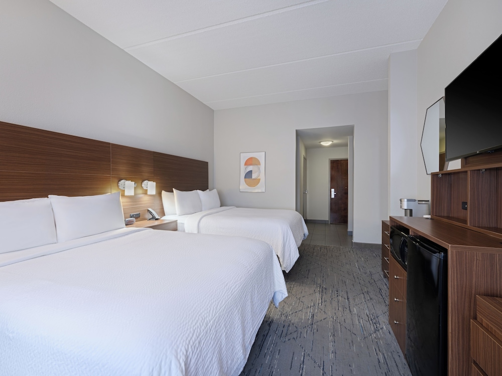 Holiday Inn Express Suites Augusta West Ft Gordon Area 29/69