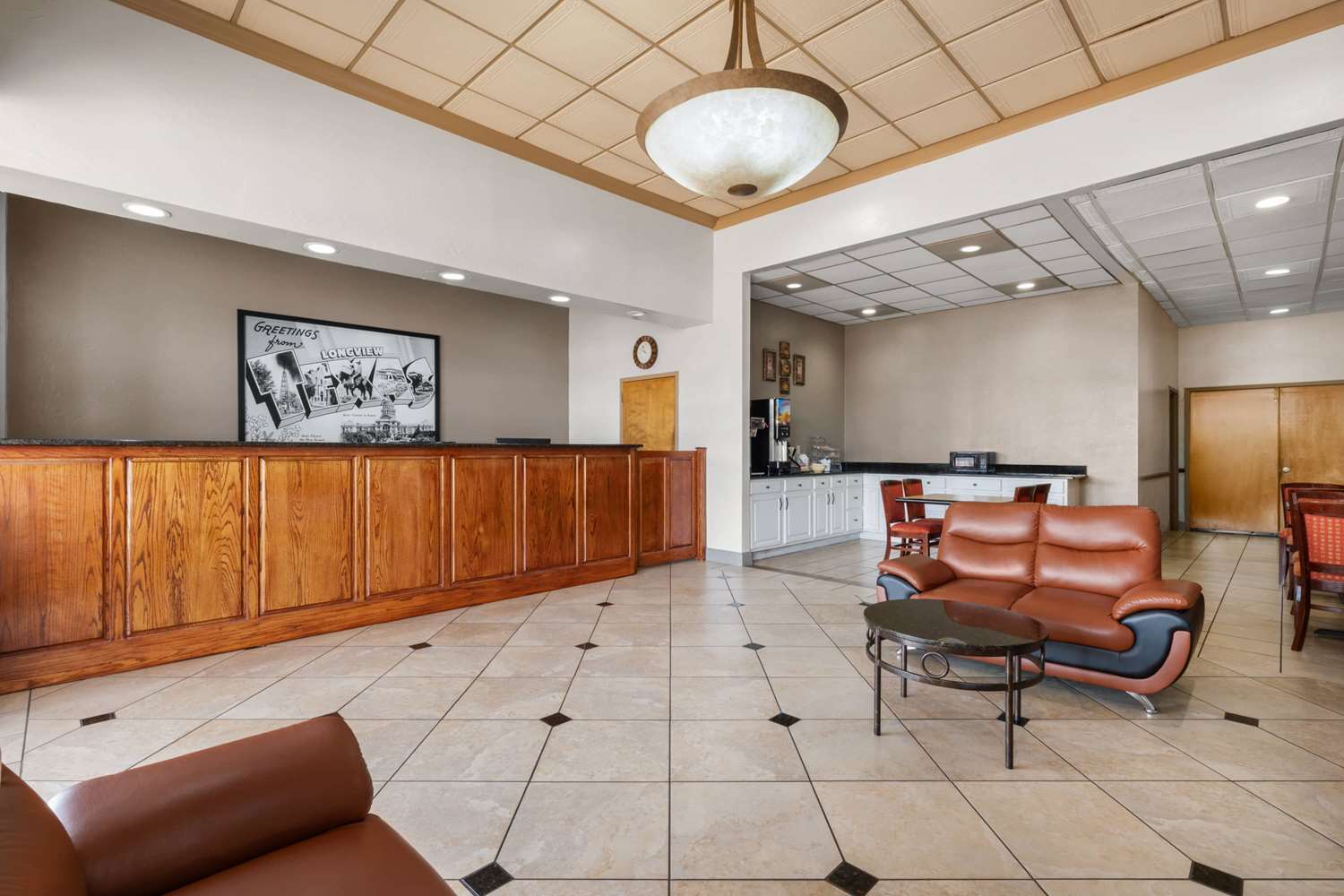 Super 8 By Wyndham Longview/North 30/42