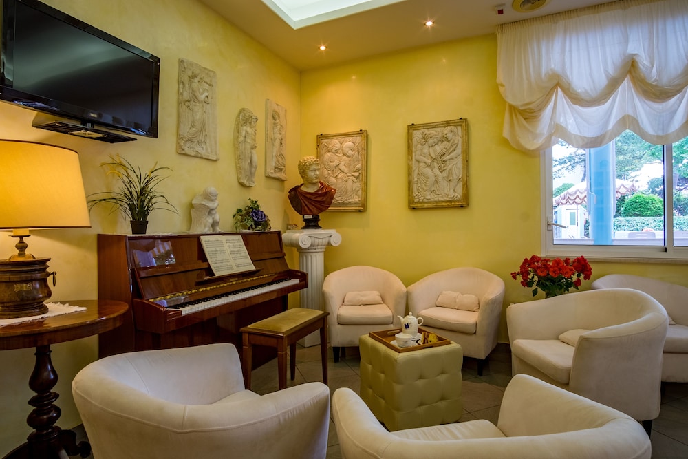 Hotel Villa Dei Fiori 35/56