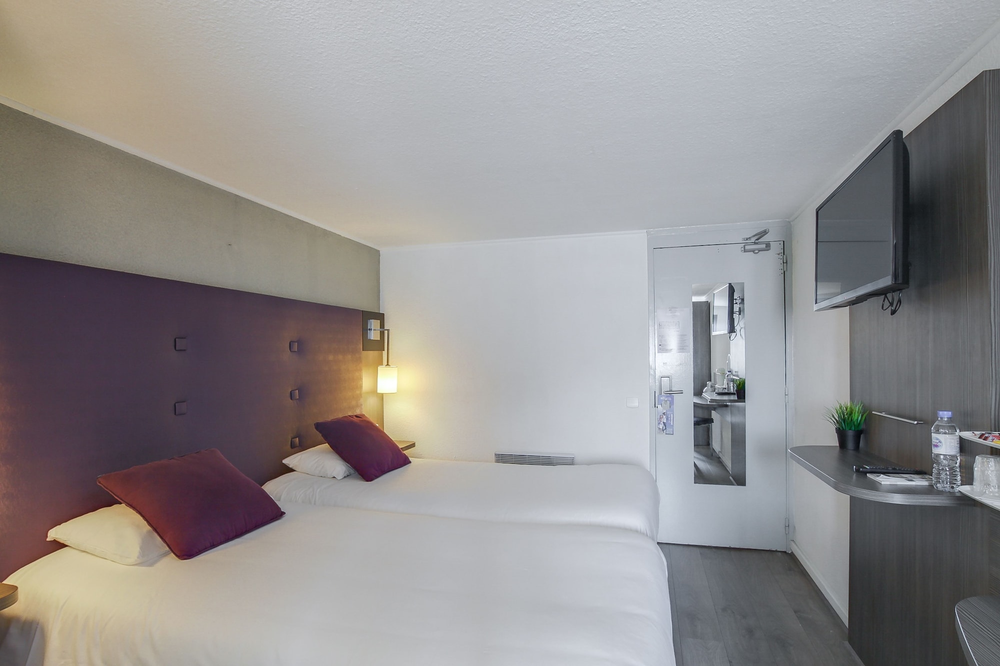 STANDARD, TWIN BEDS, ANNEX
