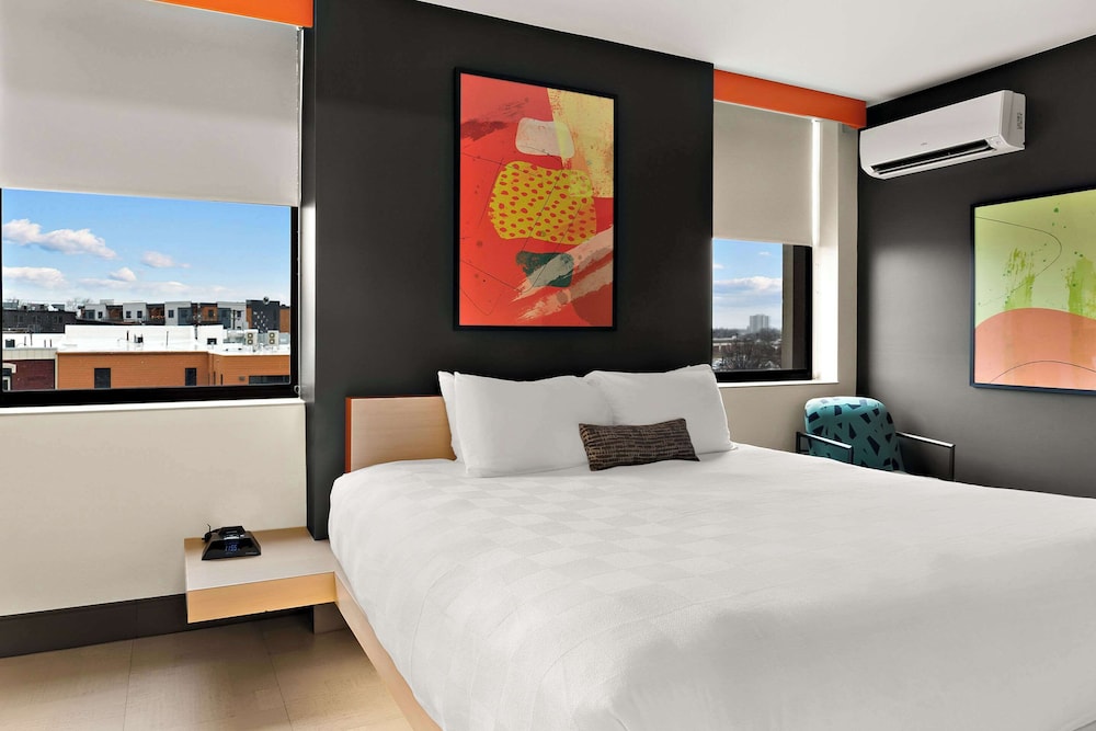 CityFlatsHotel - Port Huron, an Ascend Collection Hotel 17/40