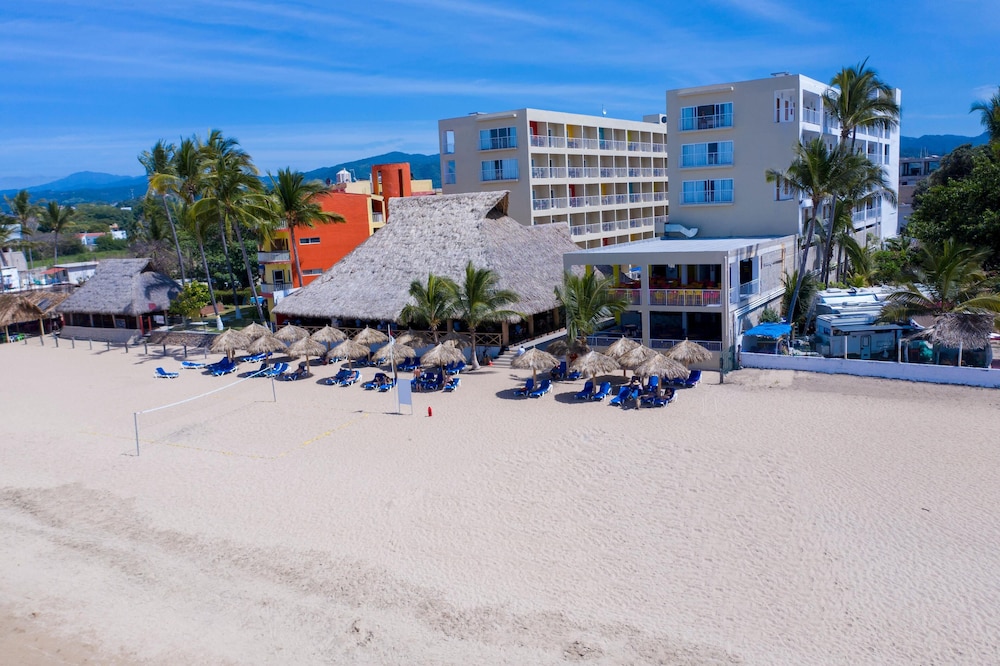 Decameron Isla Coral Guayabitos Ramada All Inclusive Resort 37/48