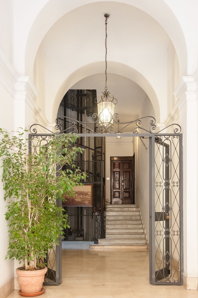 Trinity Luxury Rooms 4/66