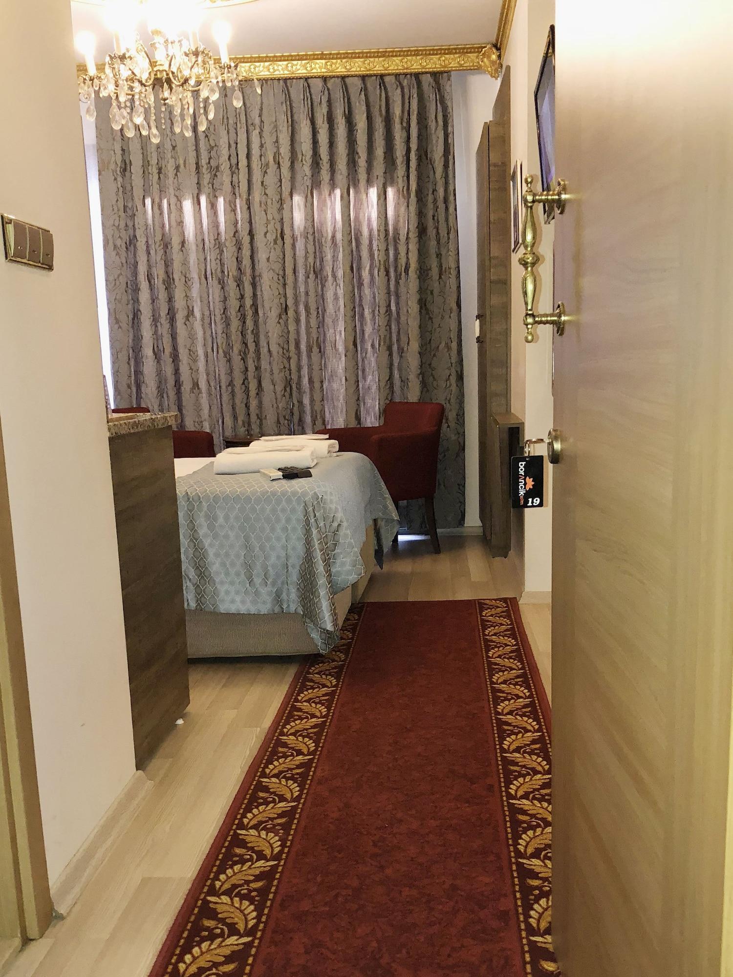 Borancik Suites 13/100