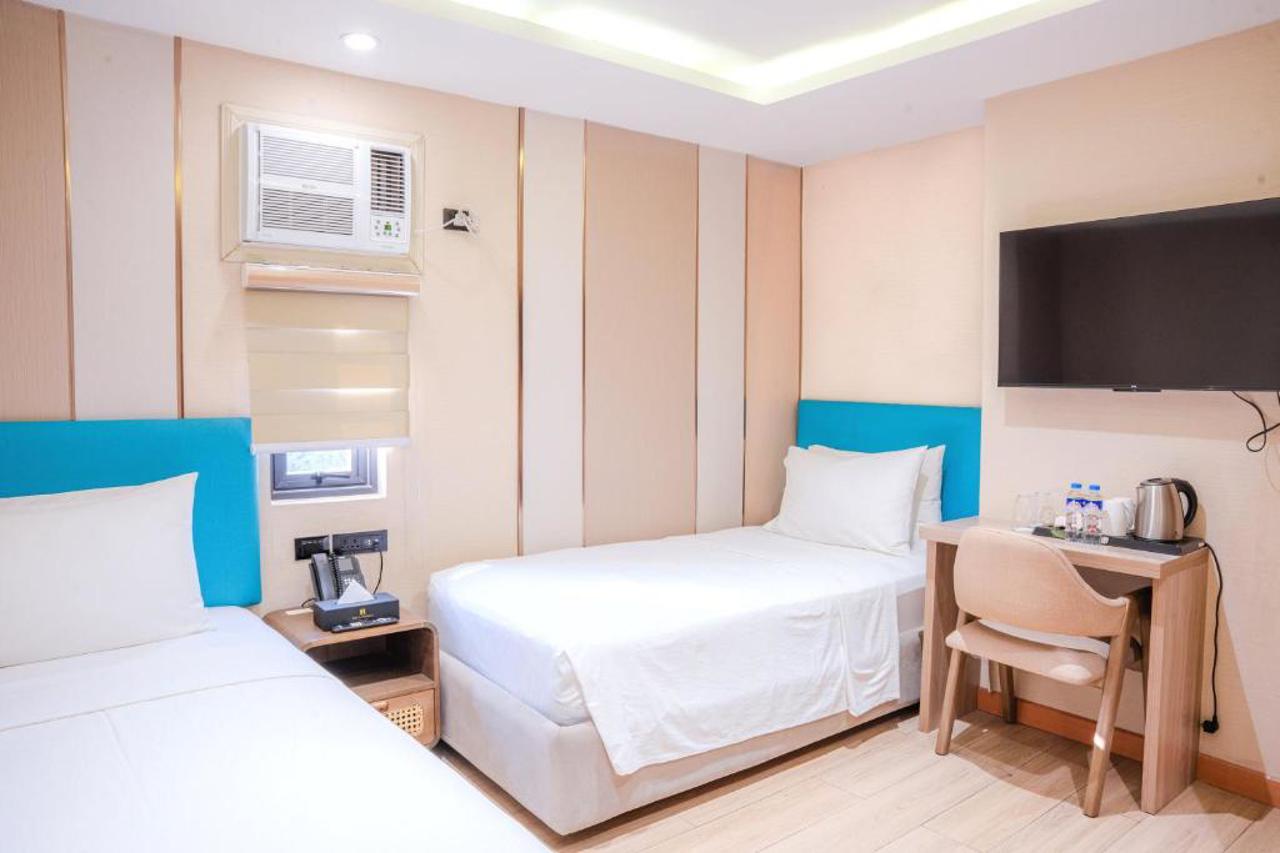 Sunday Belajandro Hotel 14/44