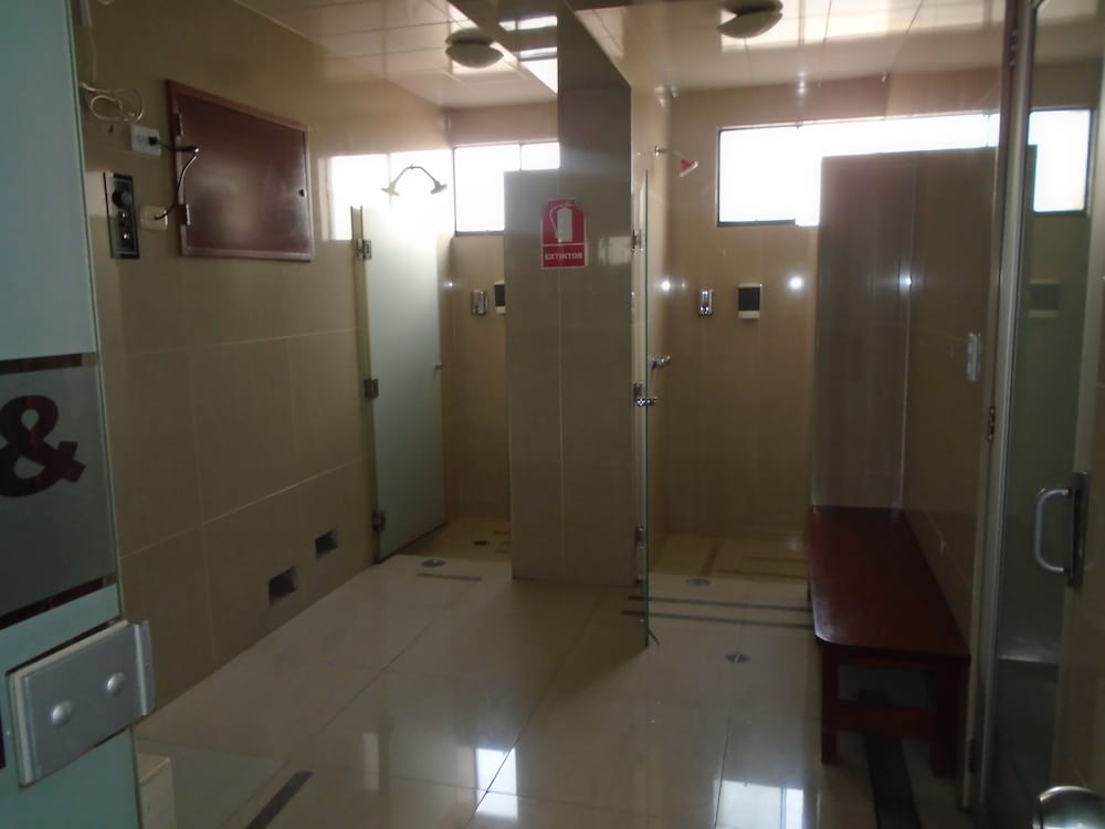 ROYAL INCA HOTEL 43/63