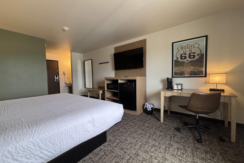 Room, King Bed