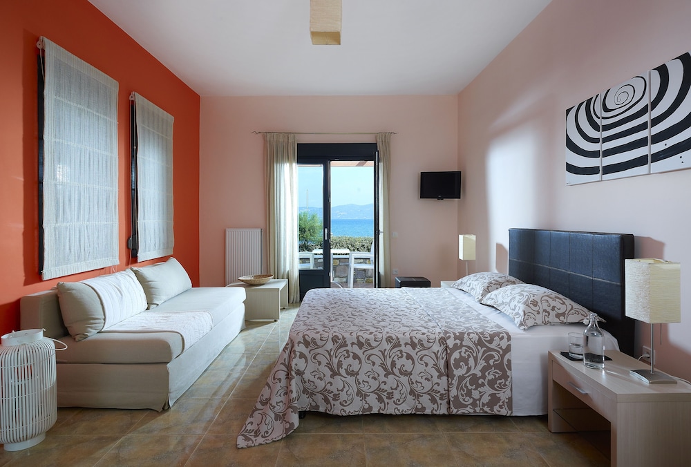 Aeolis Apartments & Studios 26/67