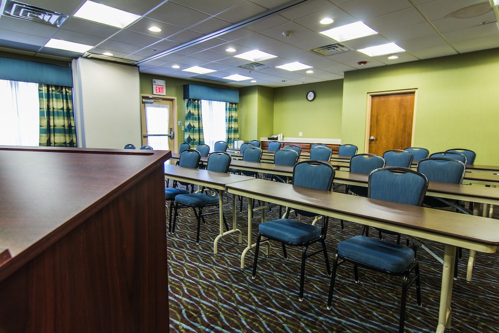 Holiday Inn Express Hotel & Suites Winchester 43/50