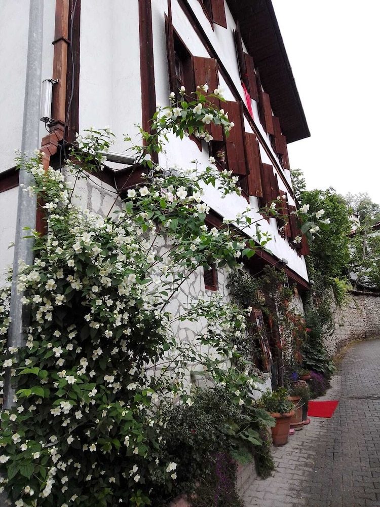 Turgut Reis Konak Otel 6/50