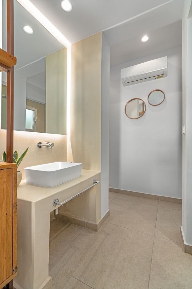 Omnia Mykonos Boutique Hotel & Suites 75/76