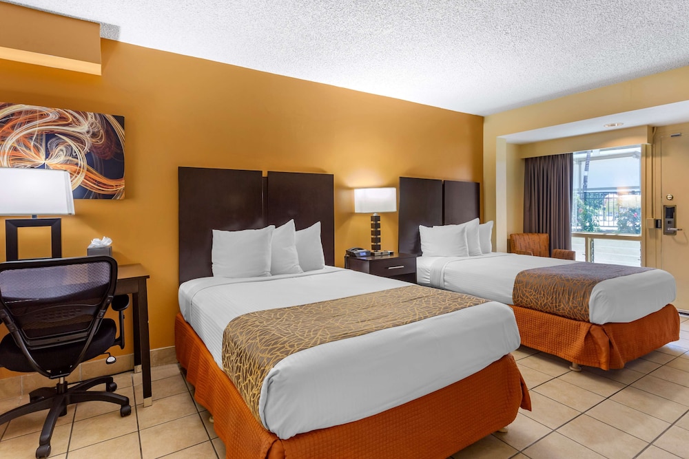 Best Western The Plaza Hotel Honolulu Airport 16/30