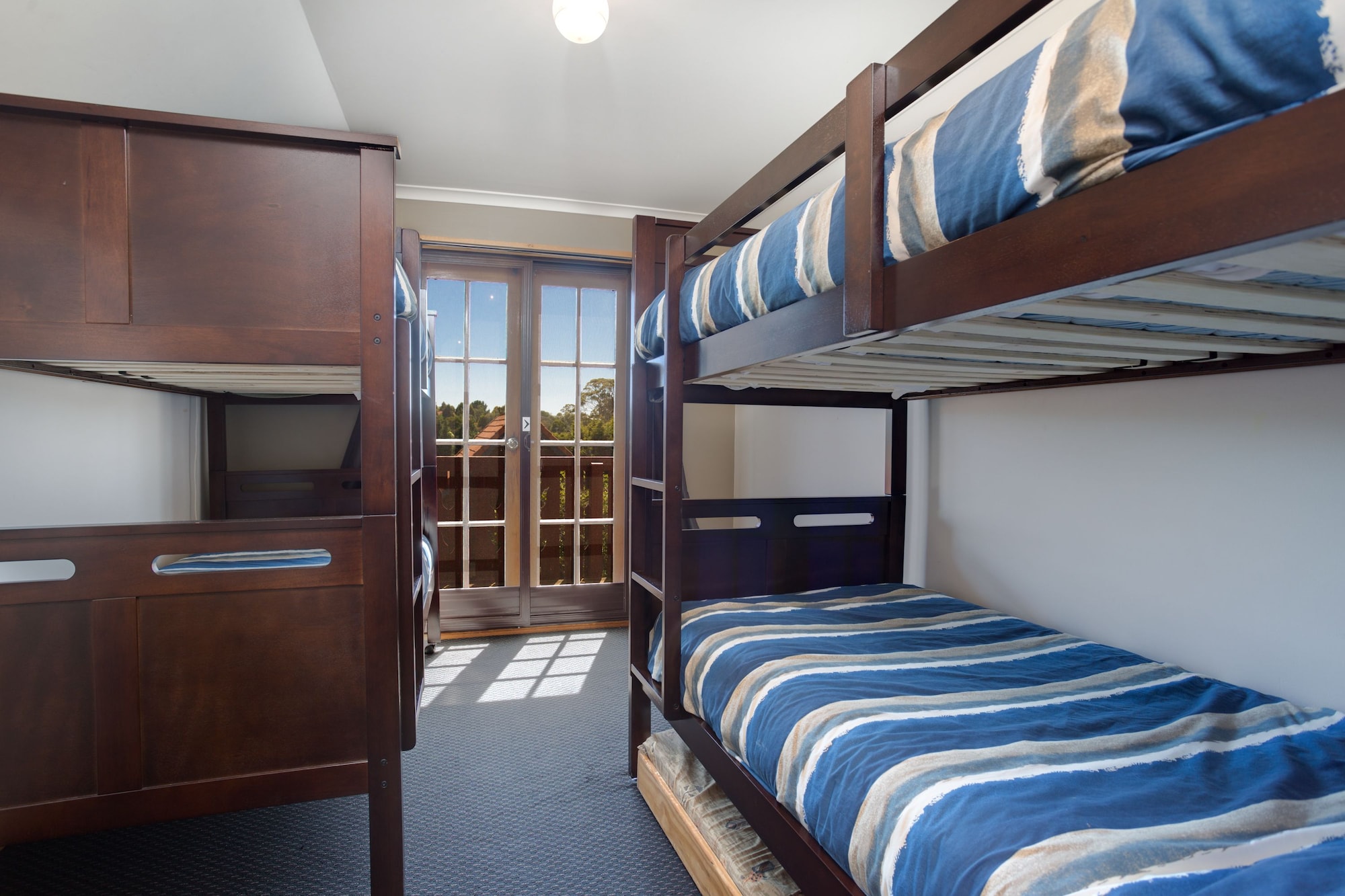 3 BEDROOMS, SUPERIOR, LODGE