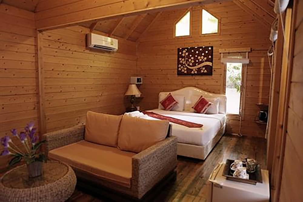 Loghome Boutique 25/71