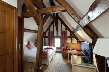Village, Triple, Annex