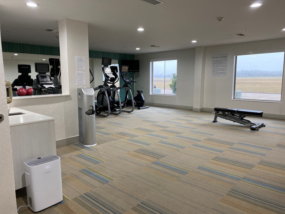 Holiday Inn Express Hotel And Suites Pauls Valley 45/70