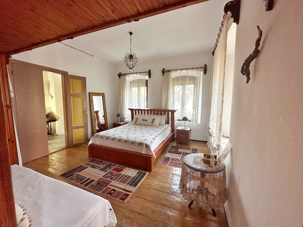Sakli Konak 10/50