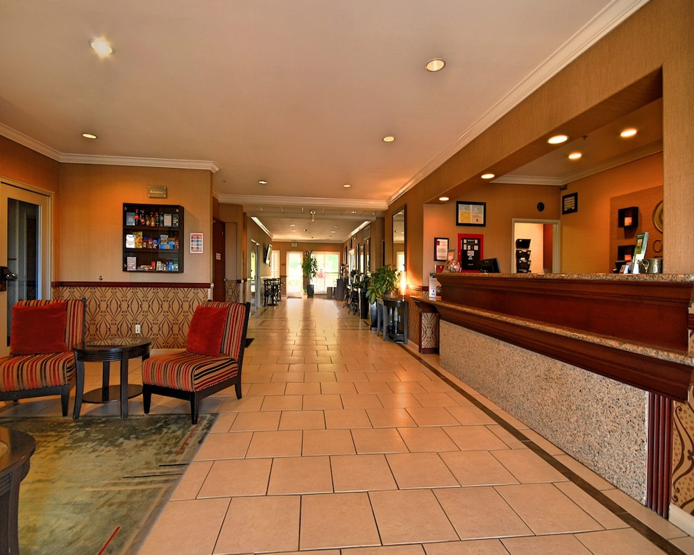 Comfort Suites Near Six Flags Magic Mountain 6/30