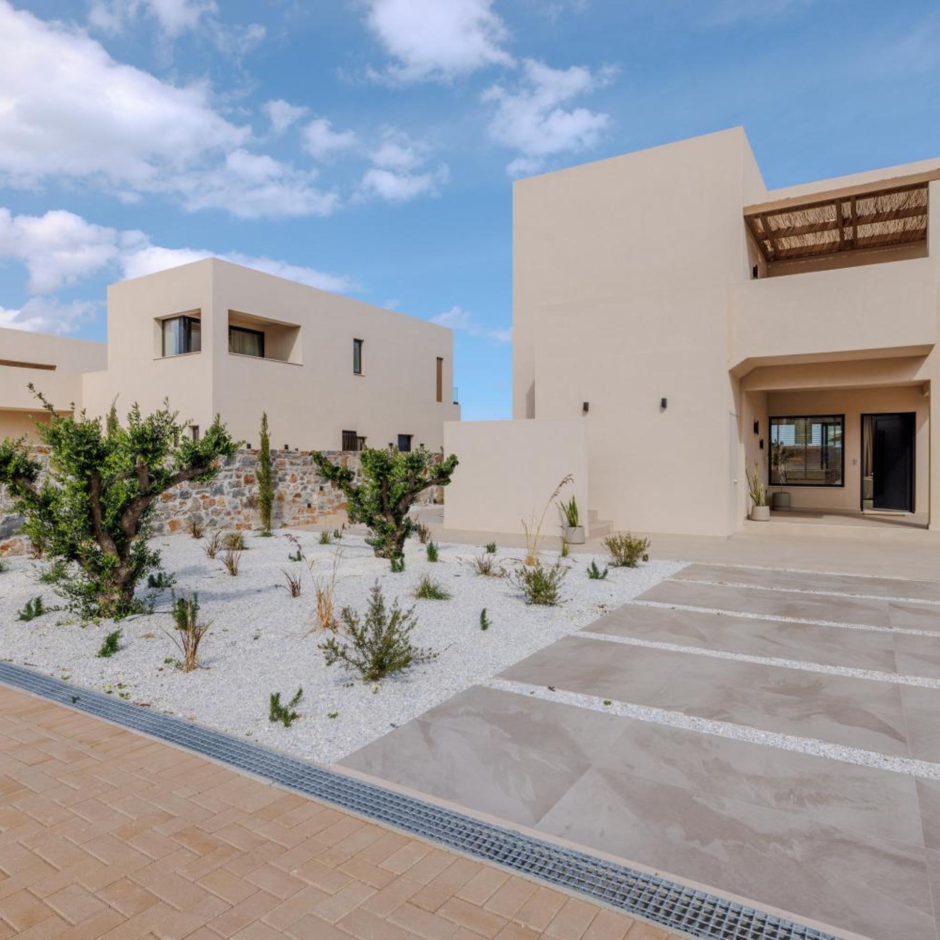 Sokratis LocoLux Villas & Suites 69/86