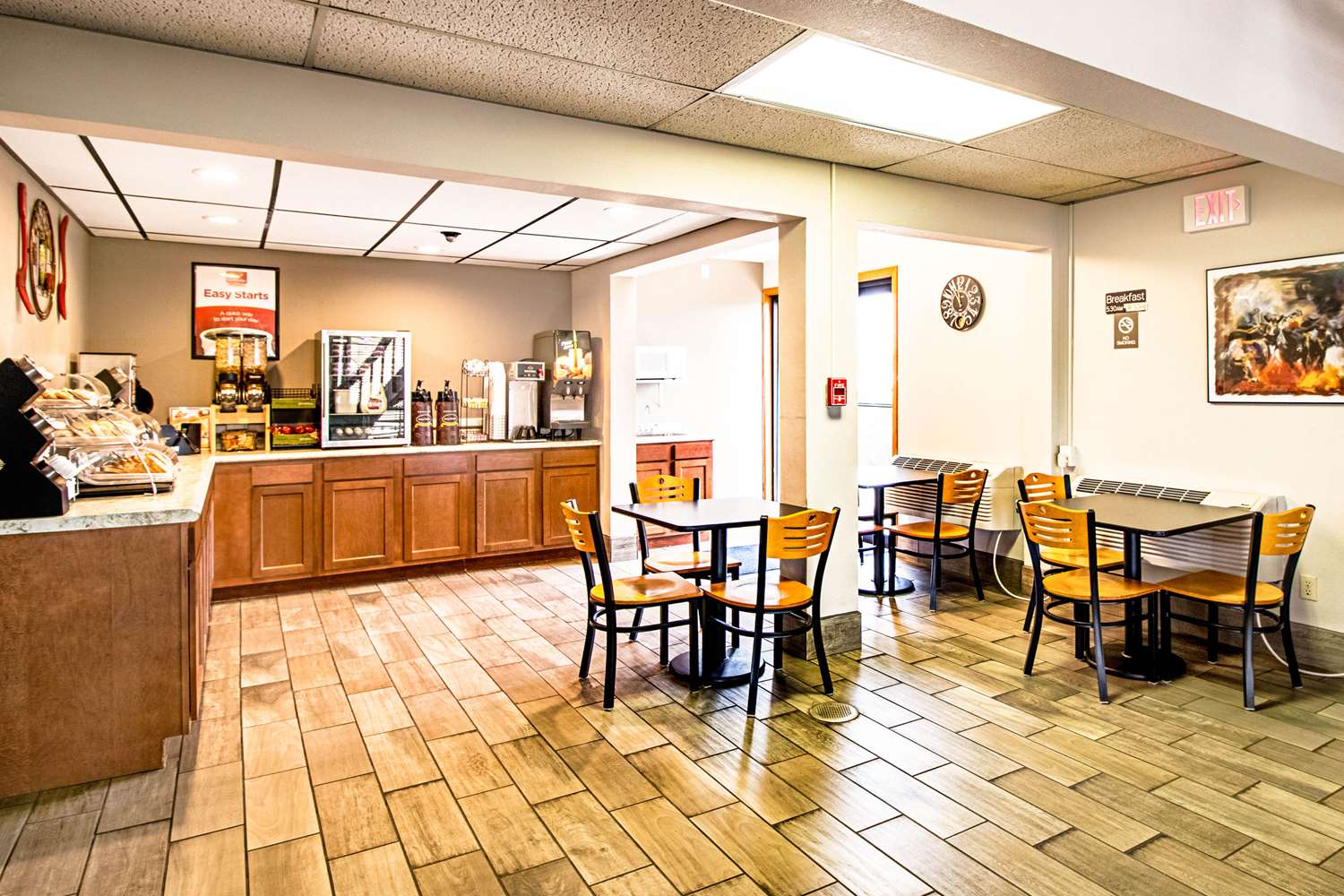 Econo Lodge Watertown, SD 10/16