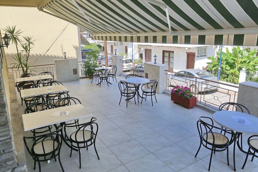 SUN HOTEL 48/55