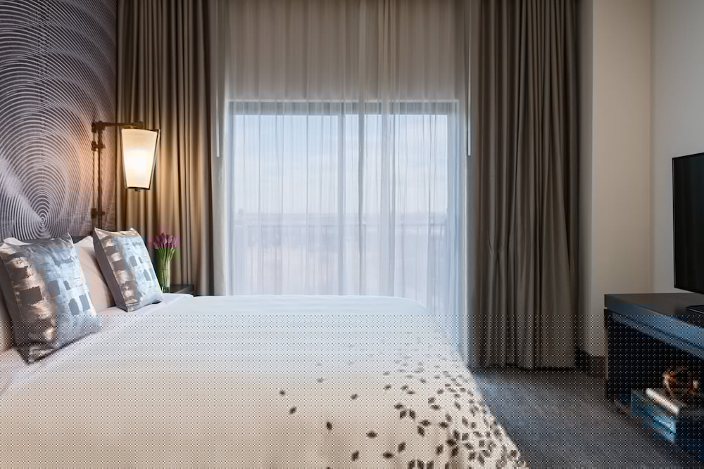 Renaissance Waterford Oklahoma City Hotel 11/50