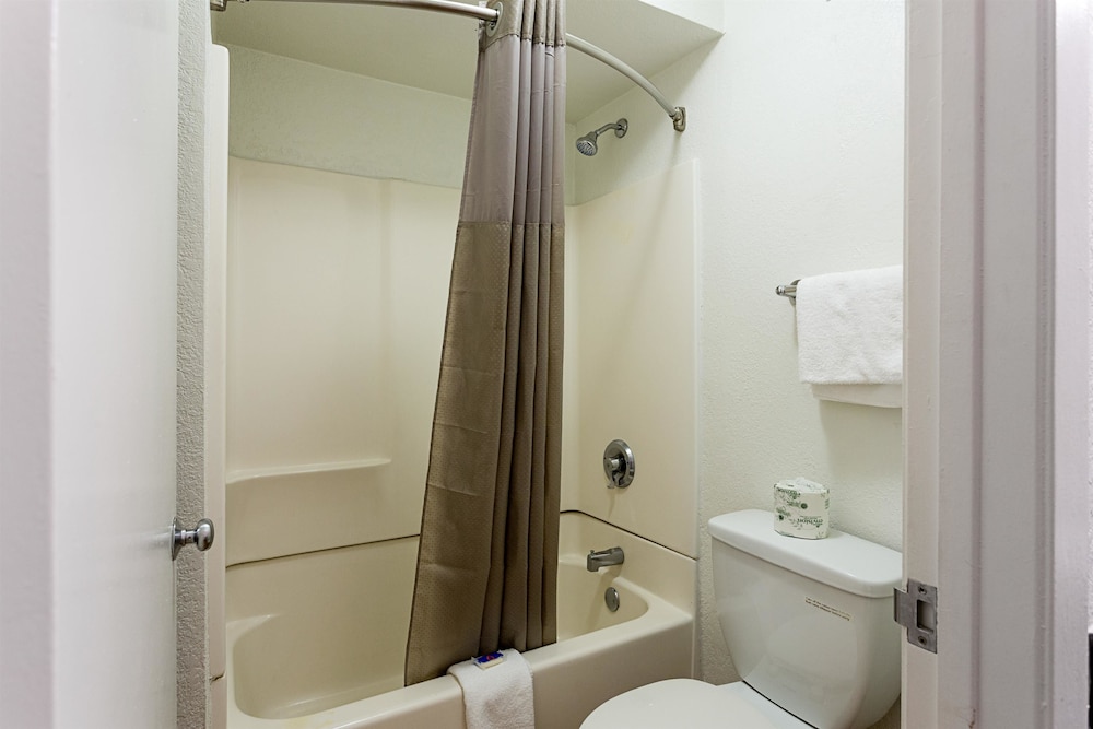 Motel6 Baton Rouge La Southeast 14/49