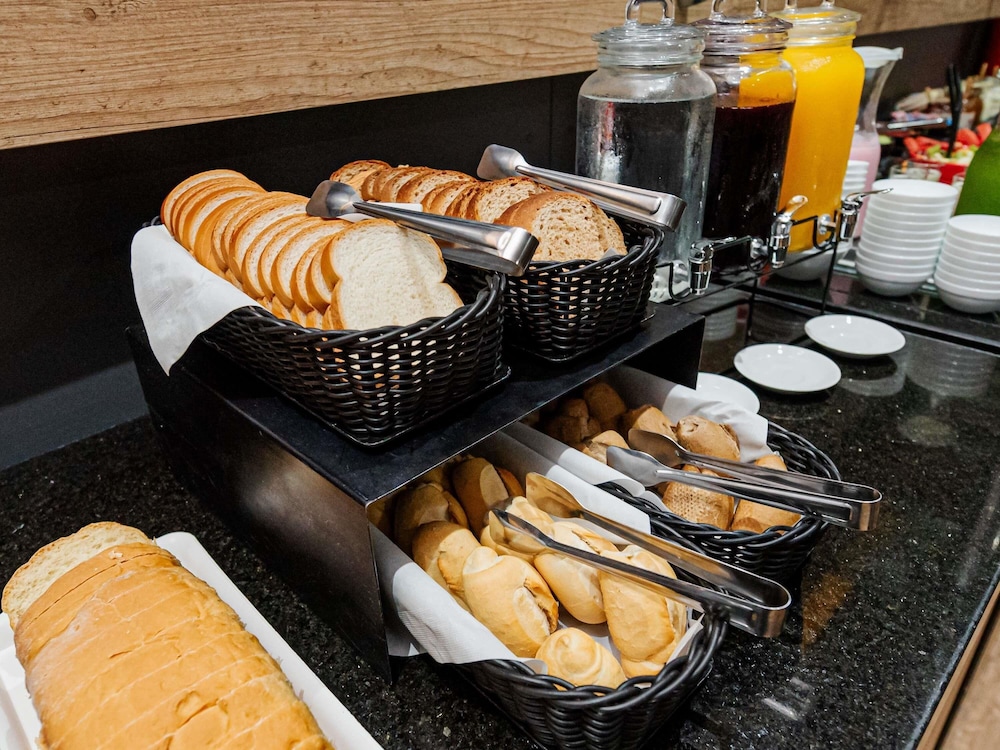 Ibis Novo Hamburgo 26/47