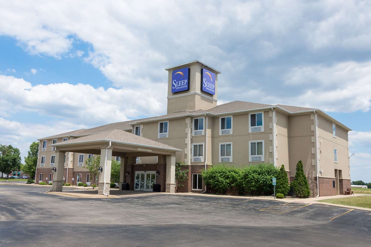 Sleep Inn & Suites Washington near Peoria 44/45