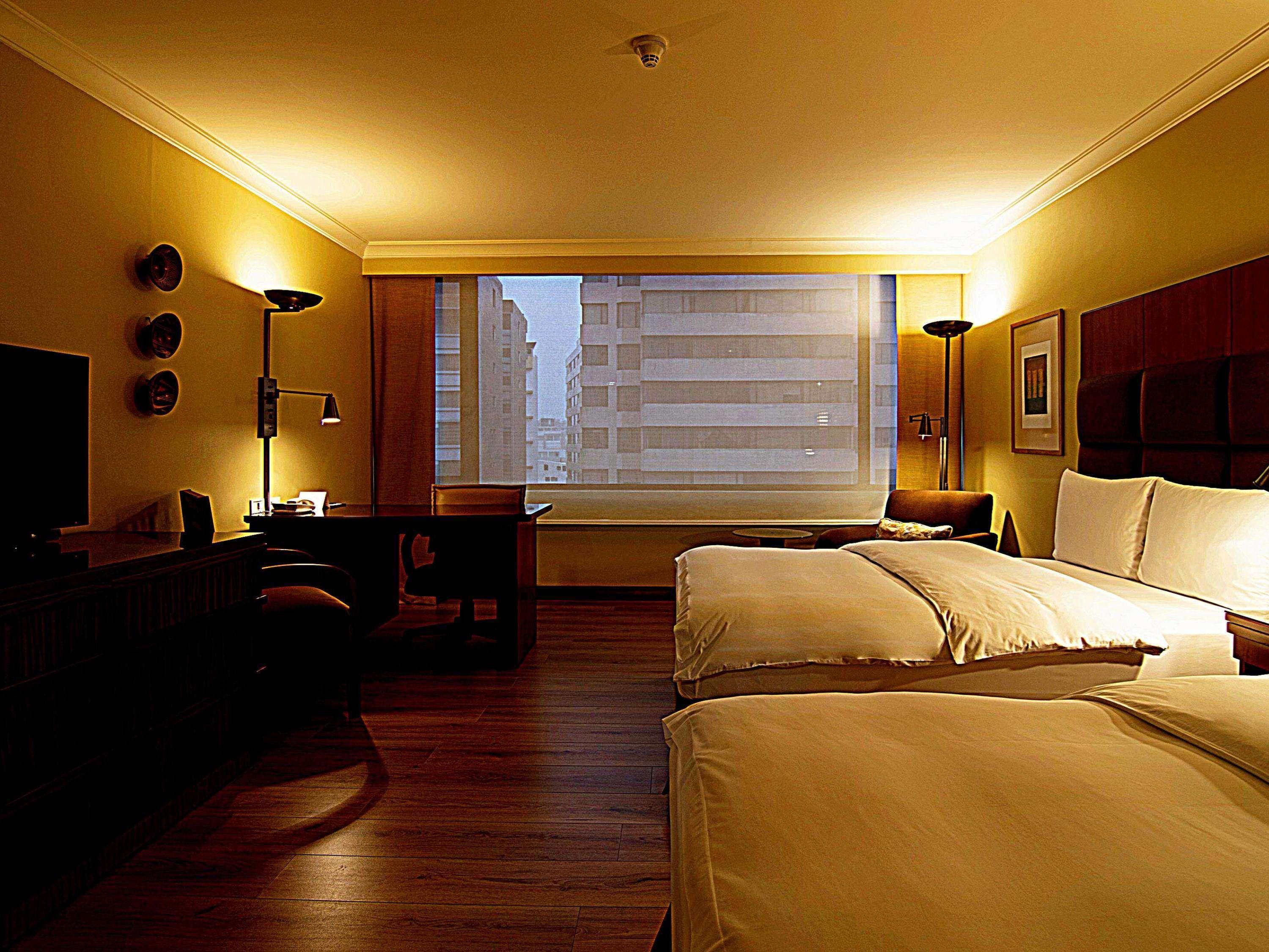 SWISS ADVANTAGE, TWIN BEDS