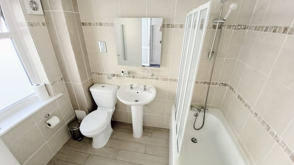 Ivybridge Guest House 47/50
