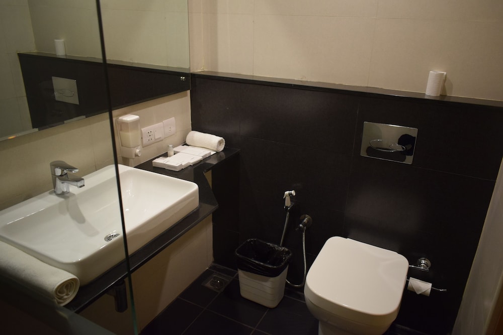 Starlit Suites Kochi 11/38