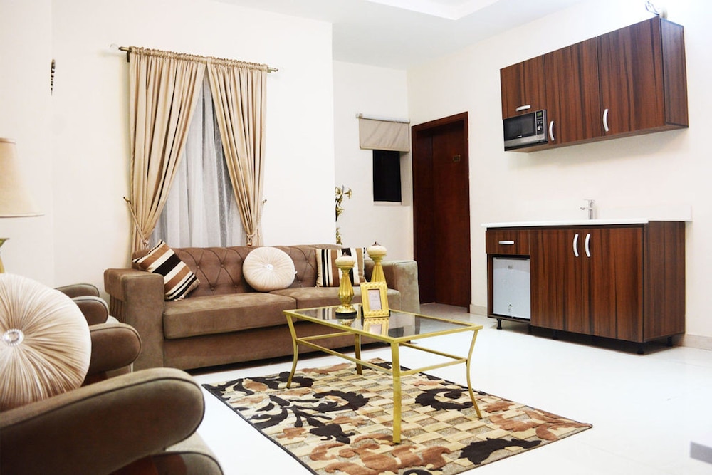 Rightgate Hotel & Suites 19/30
