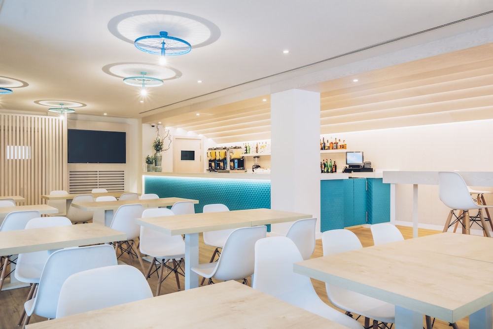 Iberostar Waves Alcudia Park 33/50
