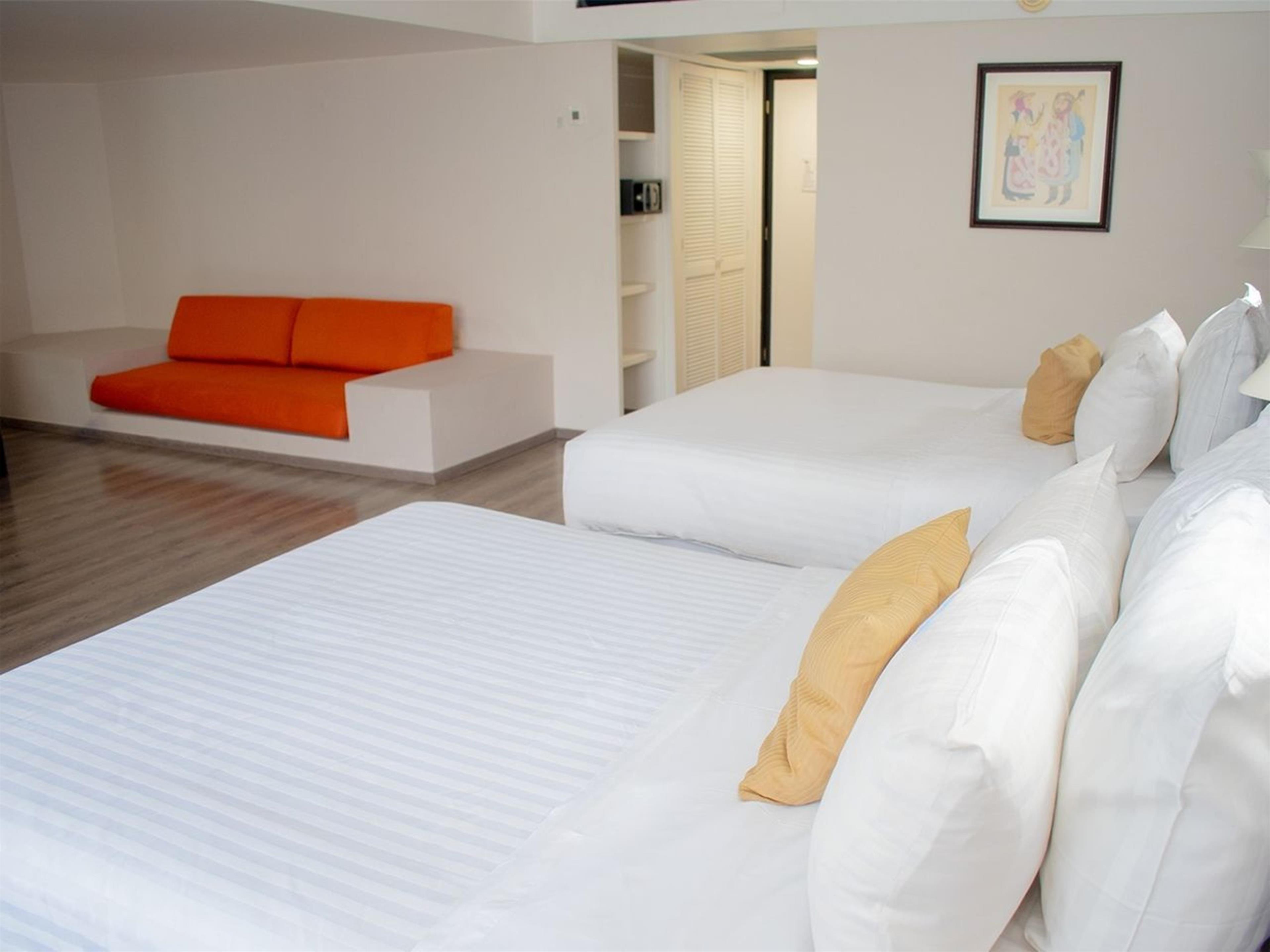 جناح جونيور بسريرين كوين مع أريكة، Grand Cantalagua Hotel Morelia, BW Signature Collection 5/6