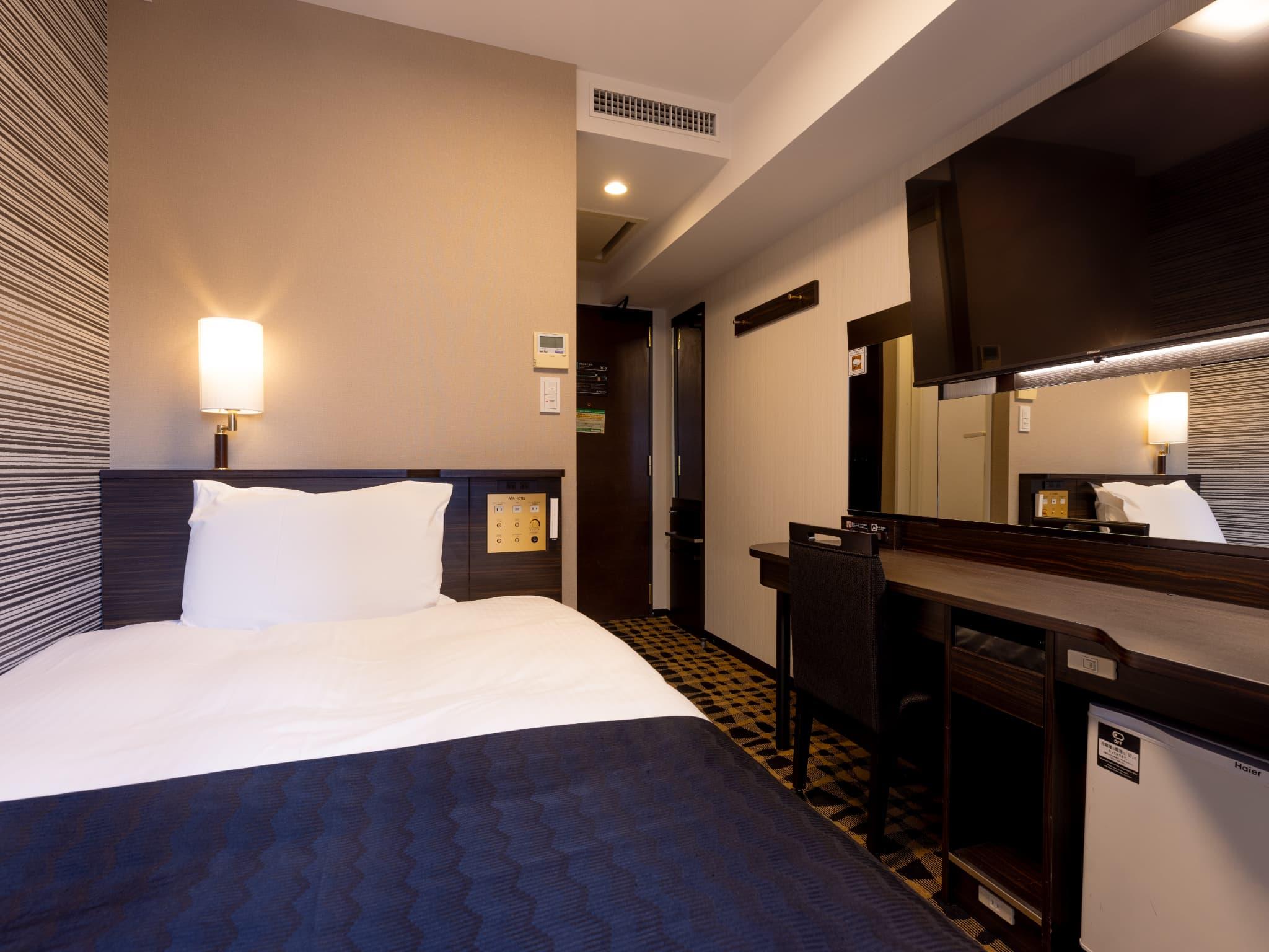 Semi Room, Single, Semi Double Bed