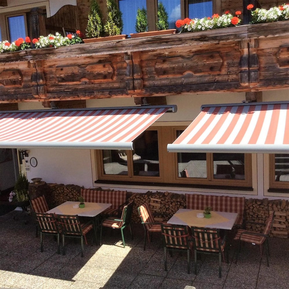 Alpen Wohlfuhlhotel Dorflwirt 26/32