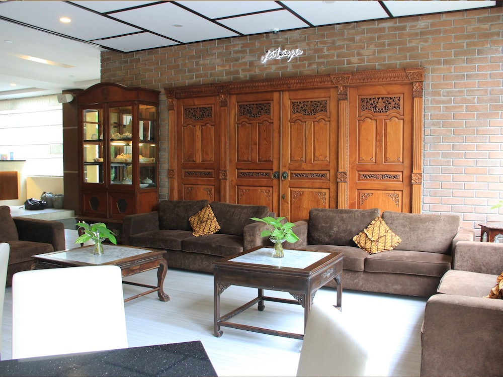 Narita Hotel Surabaya 37/46