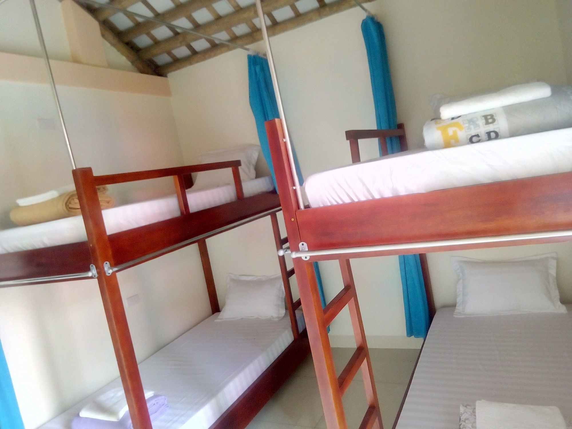 MIXED DORM, COMFORT