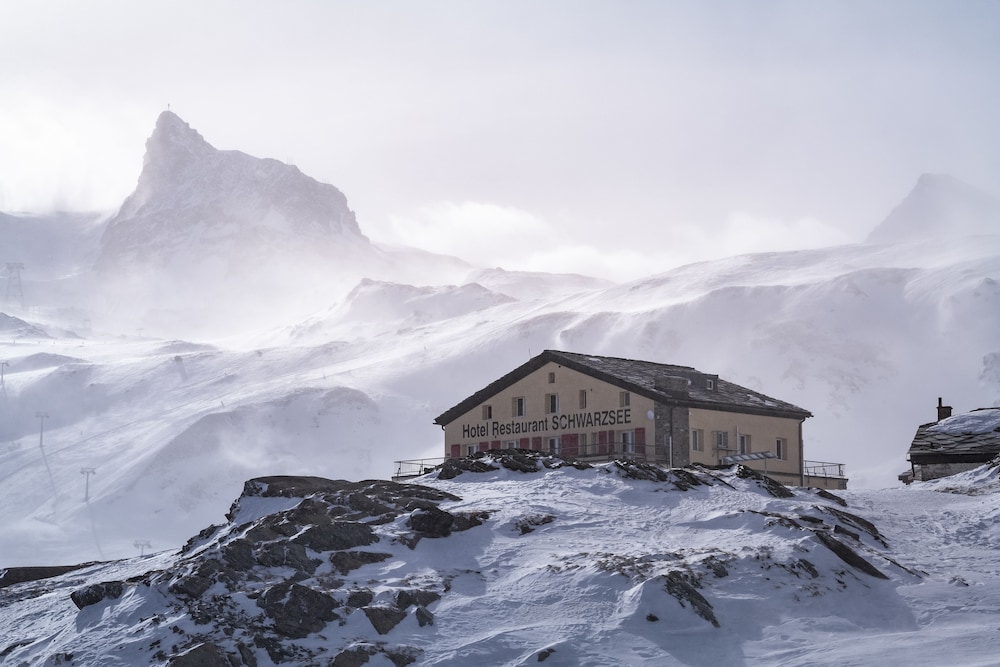 Hotel Schwarzsee 41/43