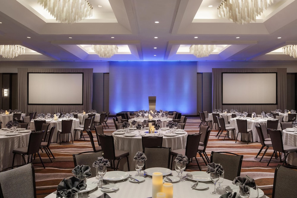 Grand Hyatt Denver 69/78