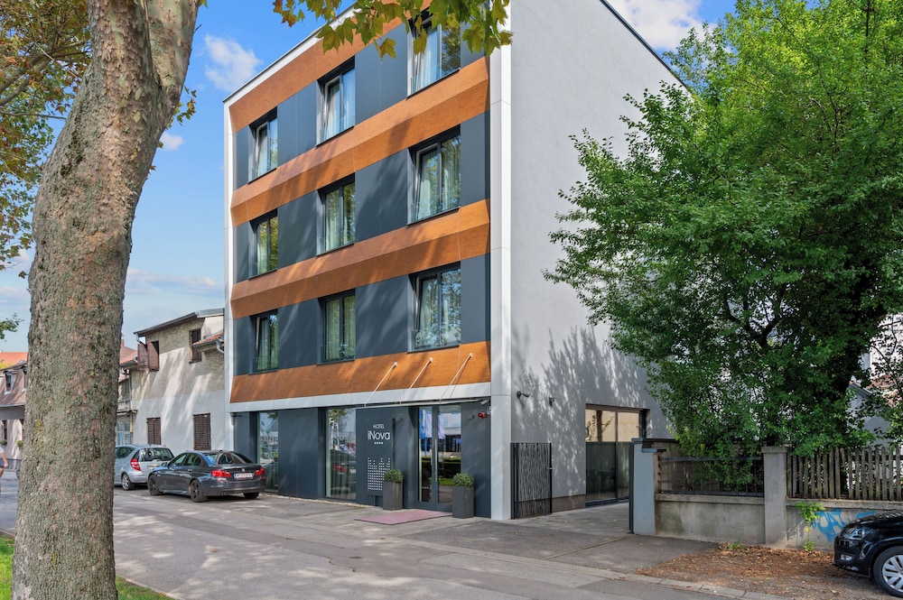 Hotel iNova 40/50